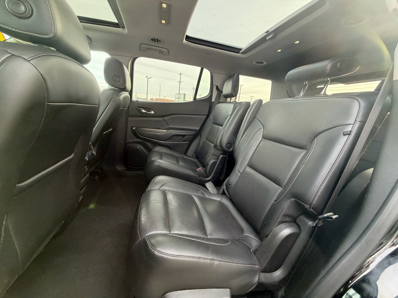 Used 2019 GMC Acadia SLT image 15