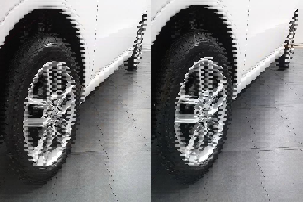 Used 2021 Dodge Durango GT image 31