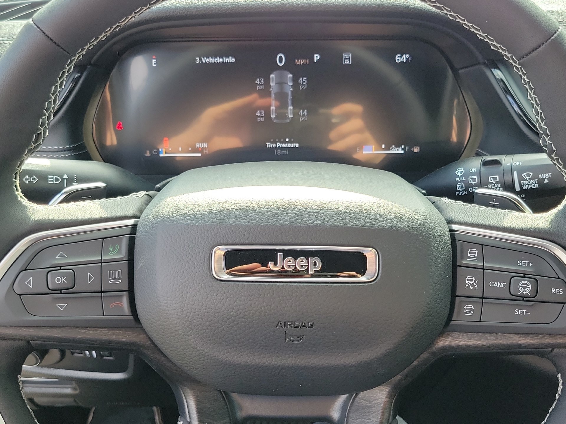 New 2026 Jeep Grand Cherokee Altitude AWD/4WD image 4