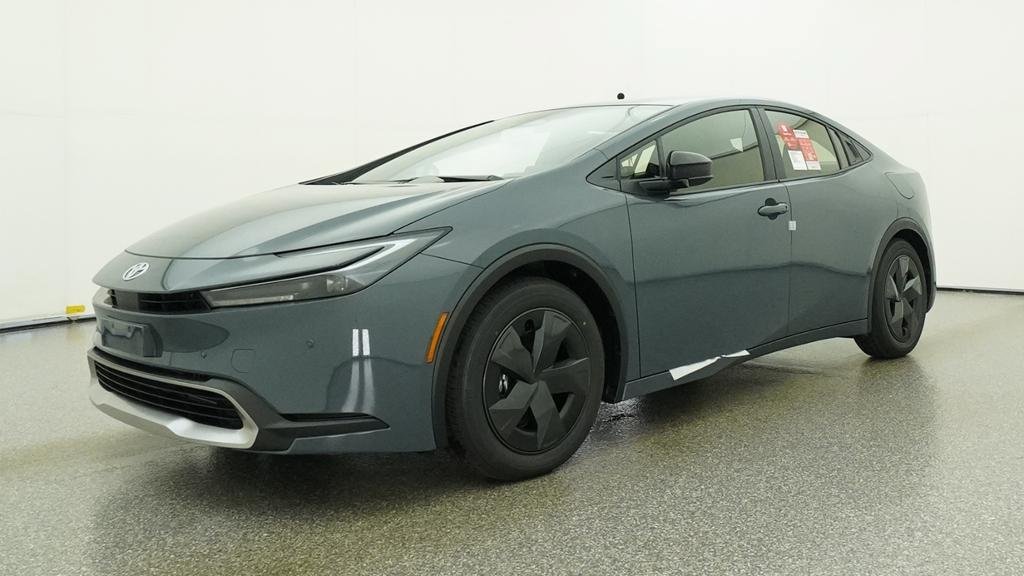 New 2027 Toyota Prius Plug-In Hybrid FWD image 6