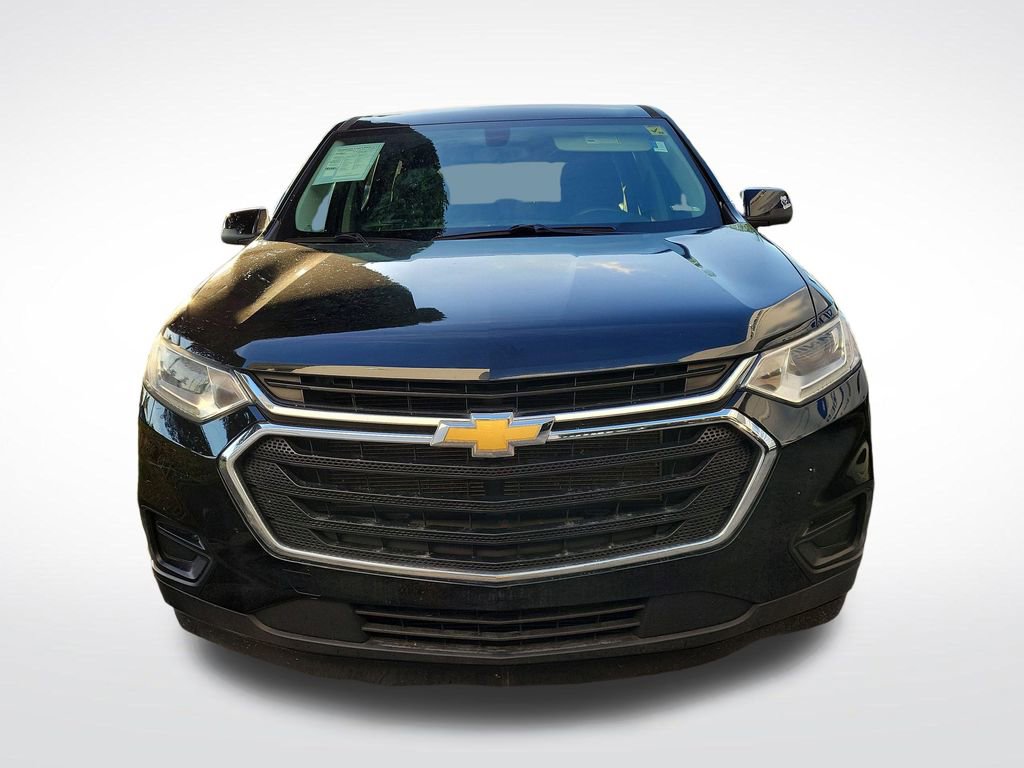 Used 2021 Chevrolet Traverse LS image 2