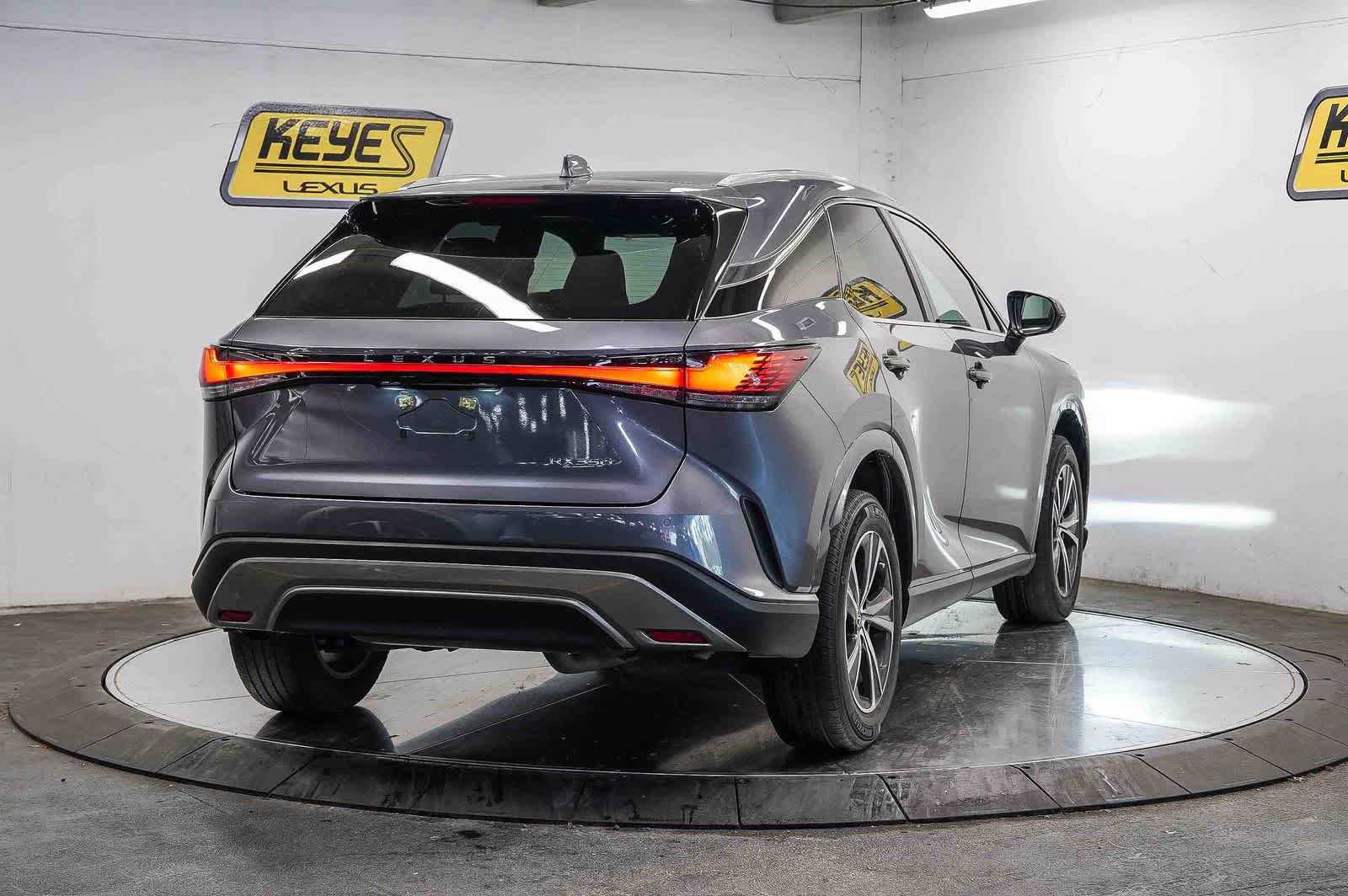 Used 2023 Lexus RX 350 Premium FWD image 4