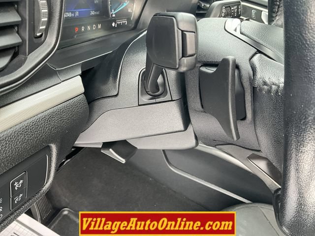 Used 2020 Ford Explorer XLT w/ Comfort Package AWD/4WD image 18