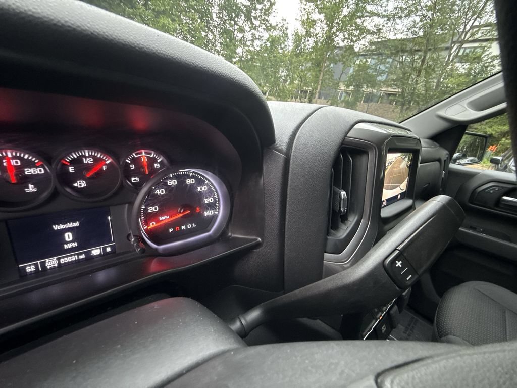 Used 2020 Chevrolet Silverado 1500 Custom w/ Custom Value Package AWD/4WD image 22