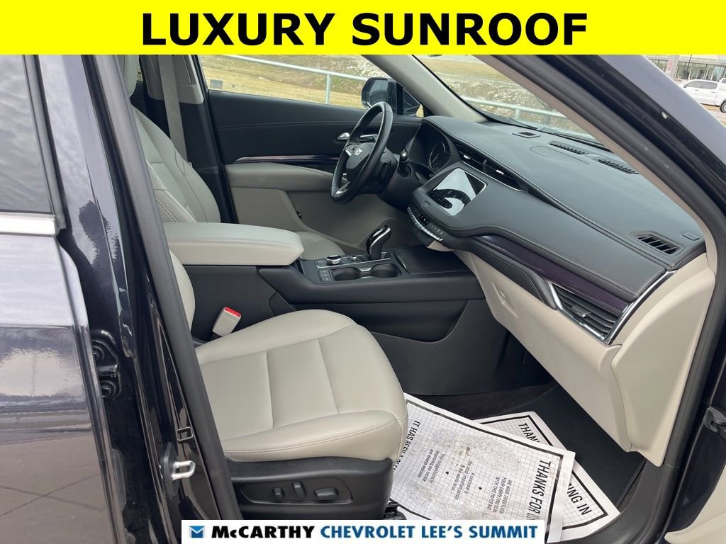Used 2023 Cadillac XT4 Luxury image 23