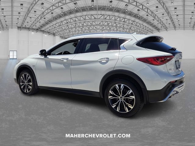 Used 2018 INFINITI QX30 Premium w/ Navigation Package AWD/4WD image 5