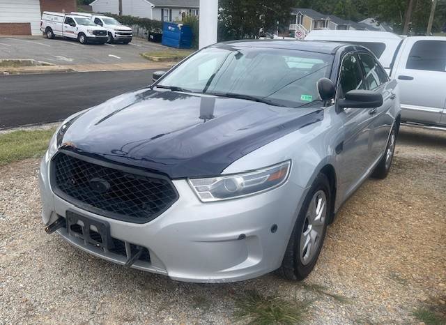 Used 2017 Ford Taurus Police Interceptor AWD image 2