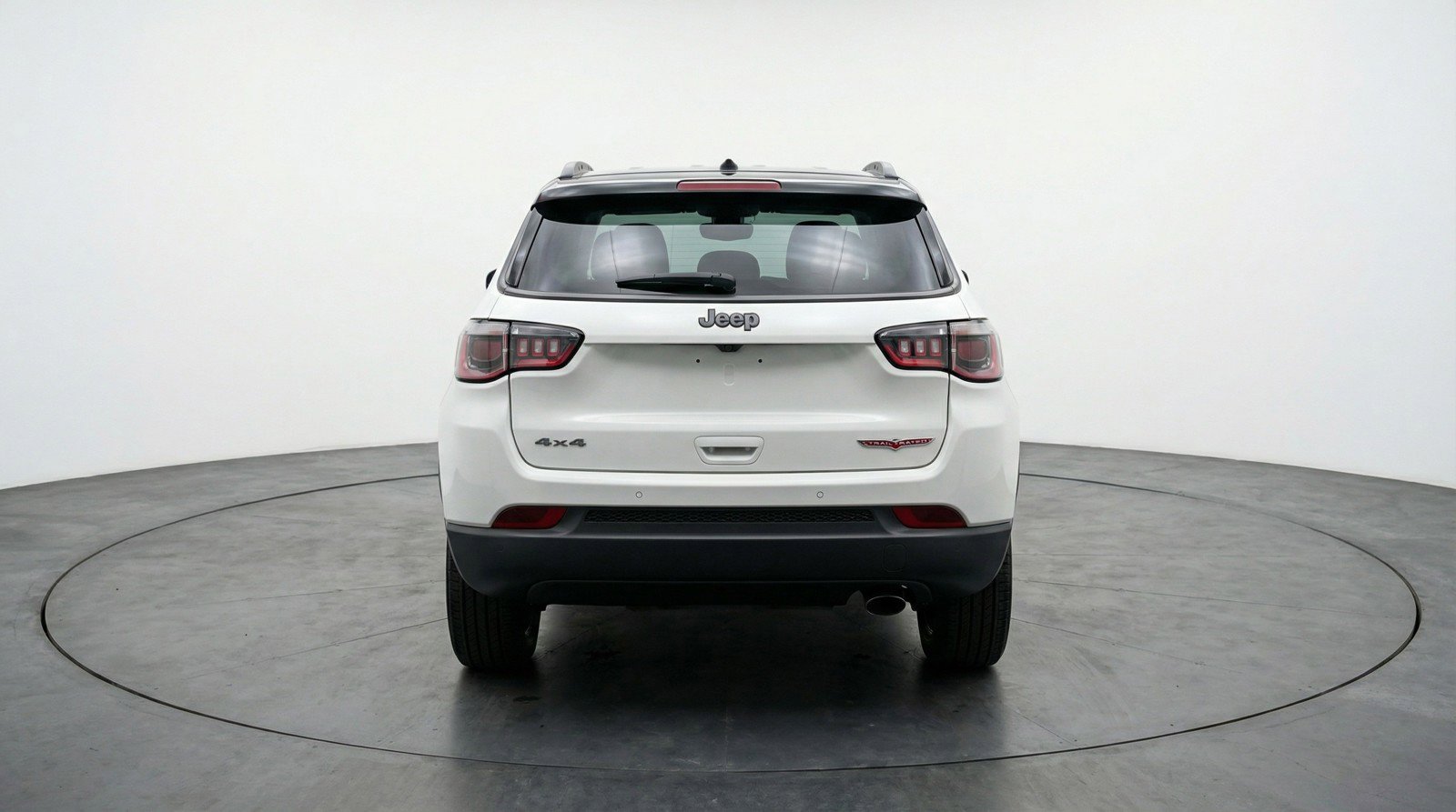 Used 2025 Jeep Compass Trailhawk image 7