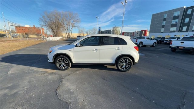 Used 2016 Mitsubishi Outlander Sport ES image 5