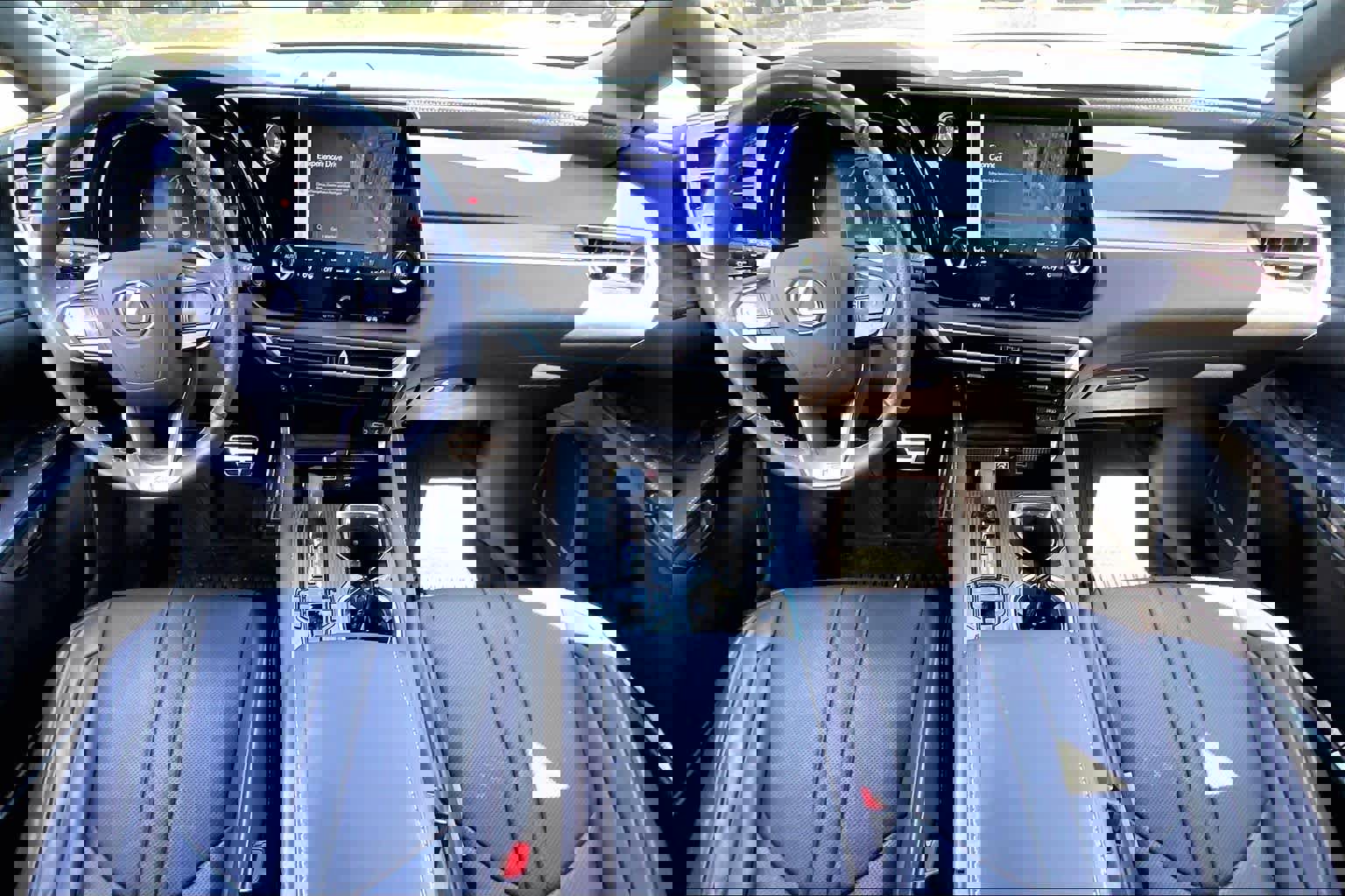 Used 2024 Lexus RX 350 F Sport w/ Technology Package image 16