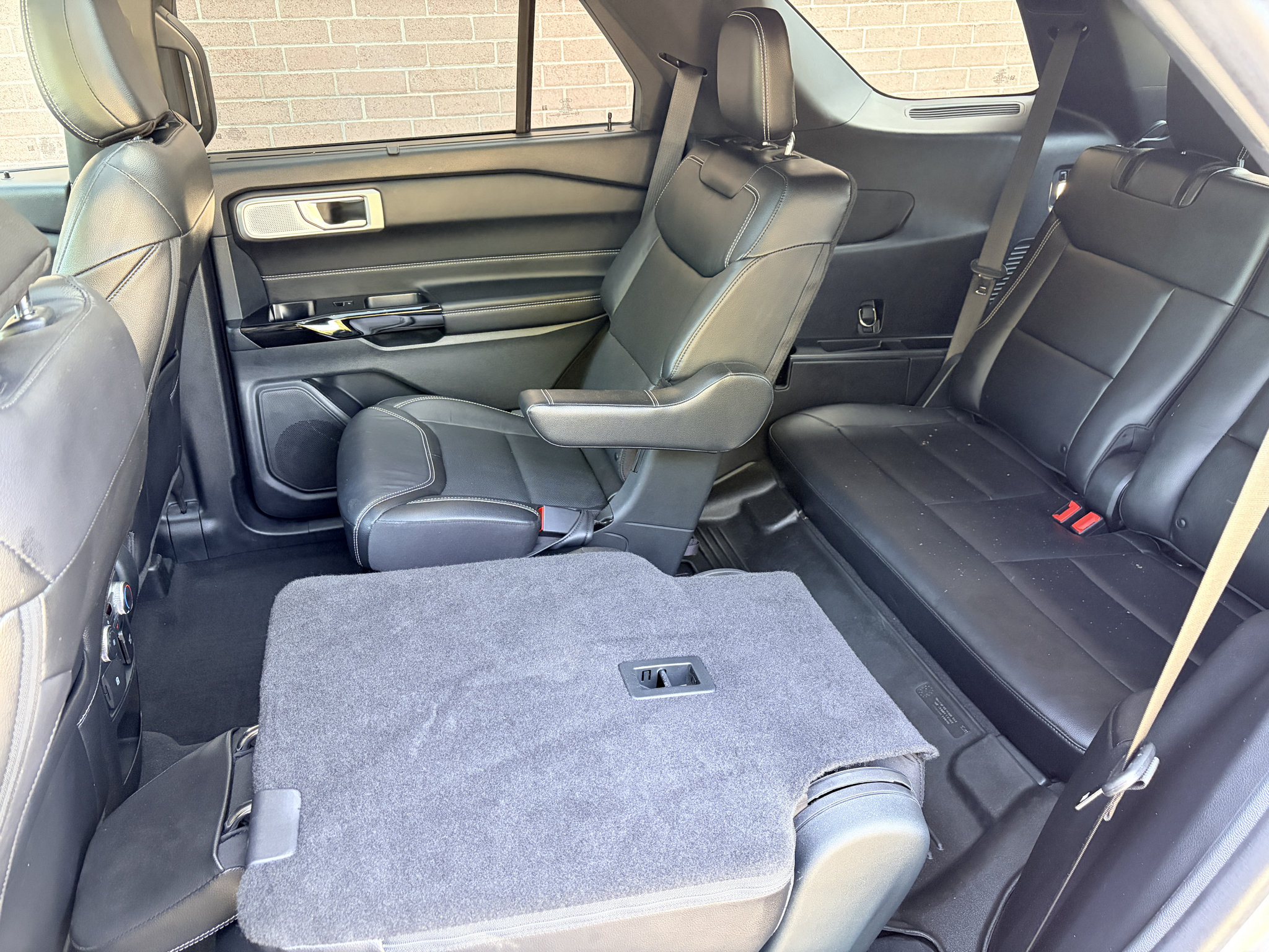 Used 2021 Ford Explorer ST w/ Equipment Group 401A AWD/4WD image 25