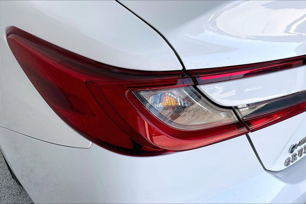 Used 2025 Toyota Camry SE image 40