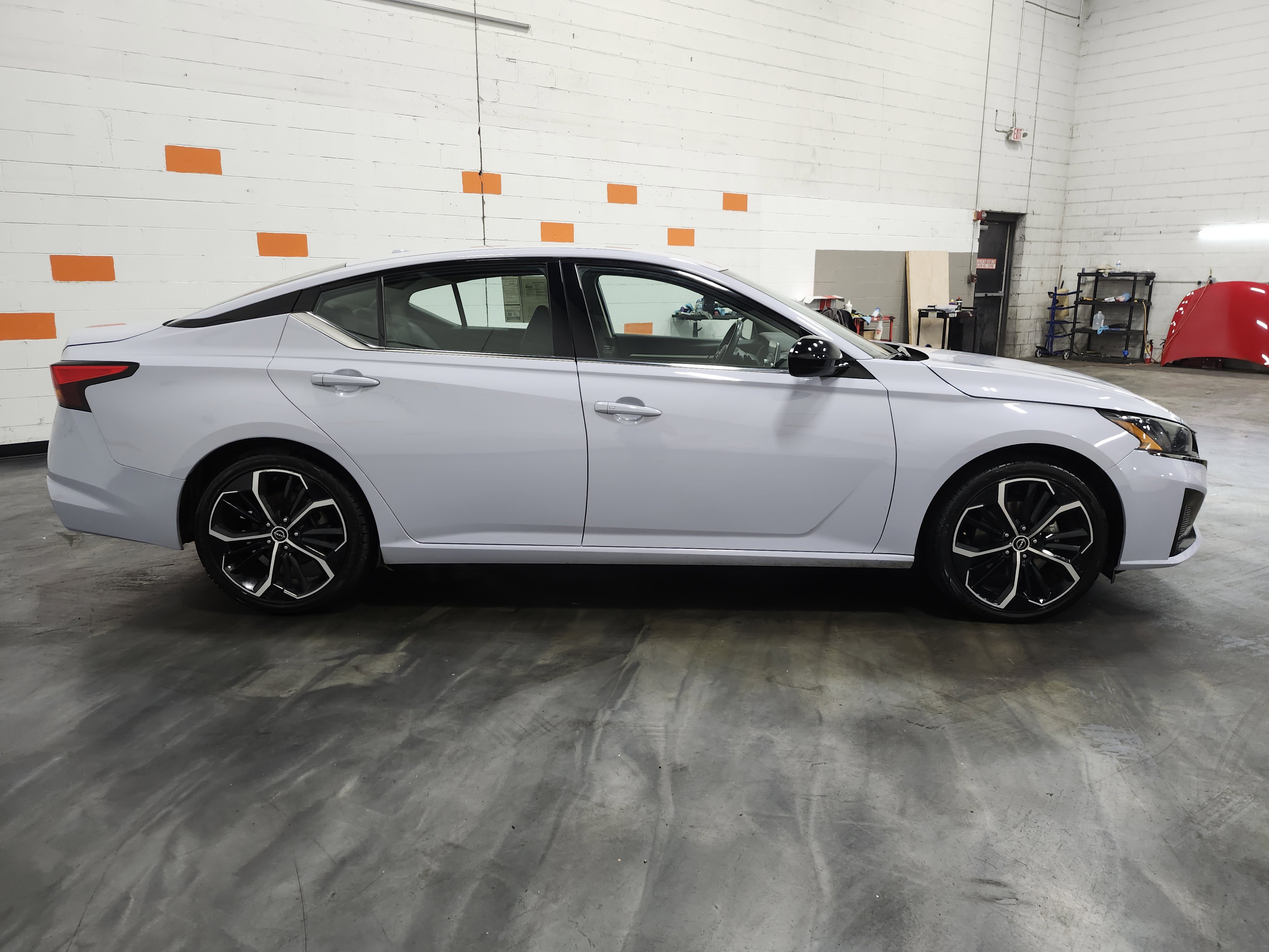 Used 2024 Nissan Altima 2.5 SR image 11