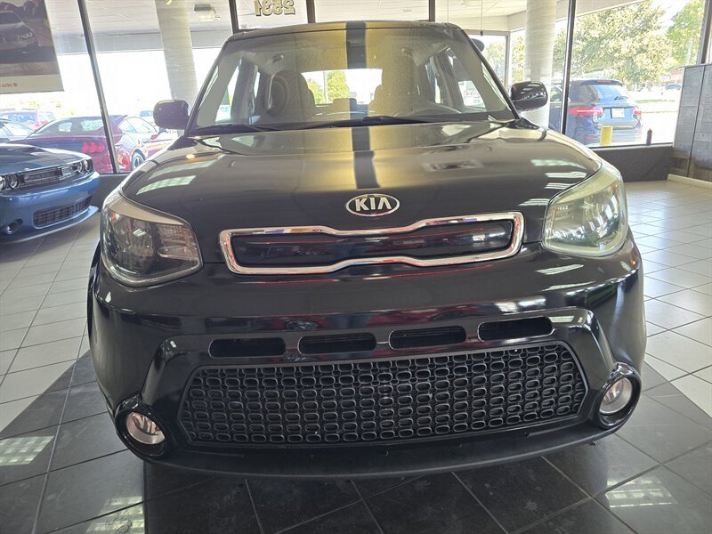 Used 2016 Kia Soul + FWD image 2