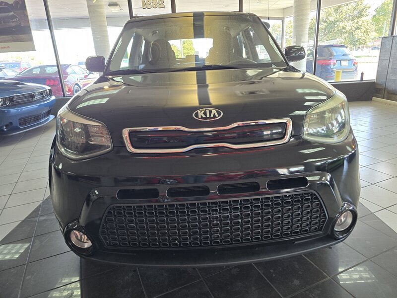 Used 2016 Kia Soul + FWD image 2