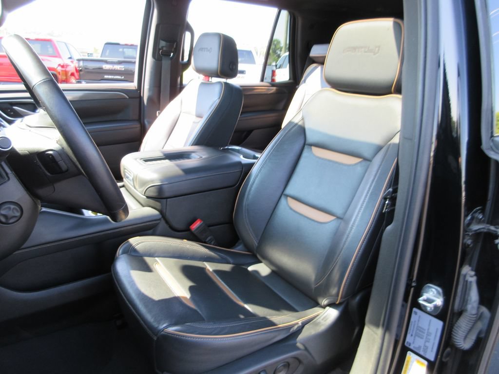 Certified 2023 GMC Yukon AT4 w/ AT4 Premium Package AWD/4WD image 23