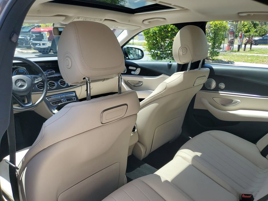 Used 2018 Mercedes-Benz E 300 4MATIC image 15