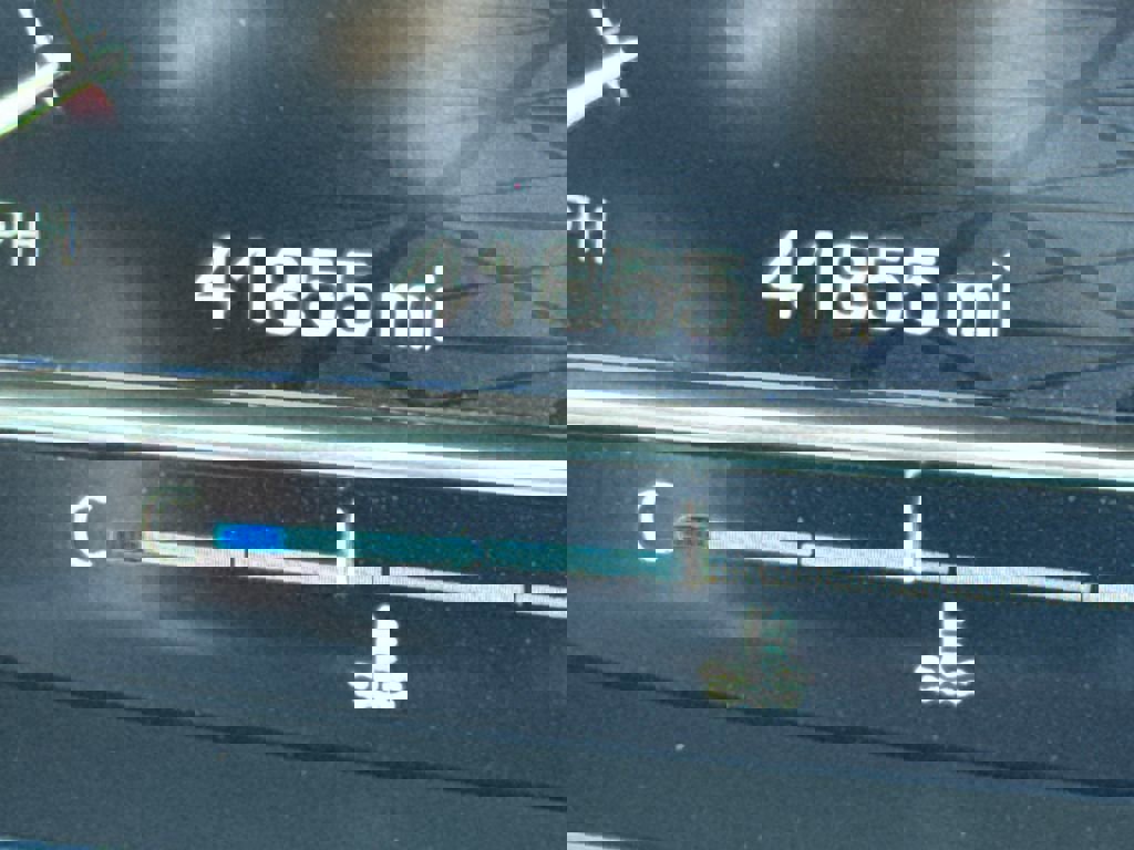 Used 2023 GMC Yukon SLT w/ SLT Luxury Package image 24