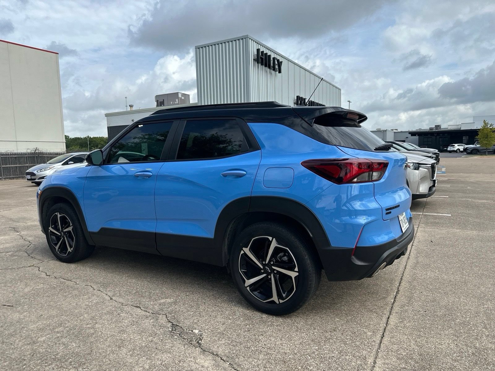 Used 2023 Chevrolet TrailBlazer RS w/ Sun and Liftgate Package AWD/4WD image 5