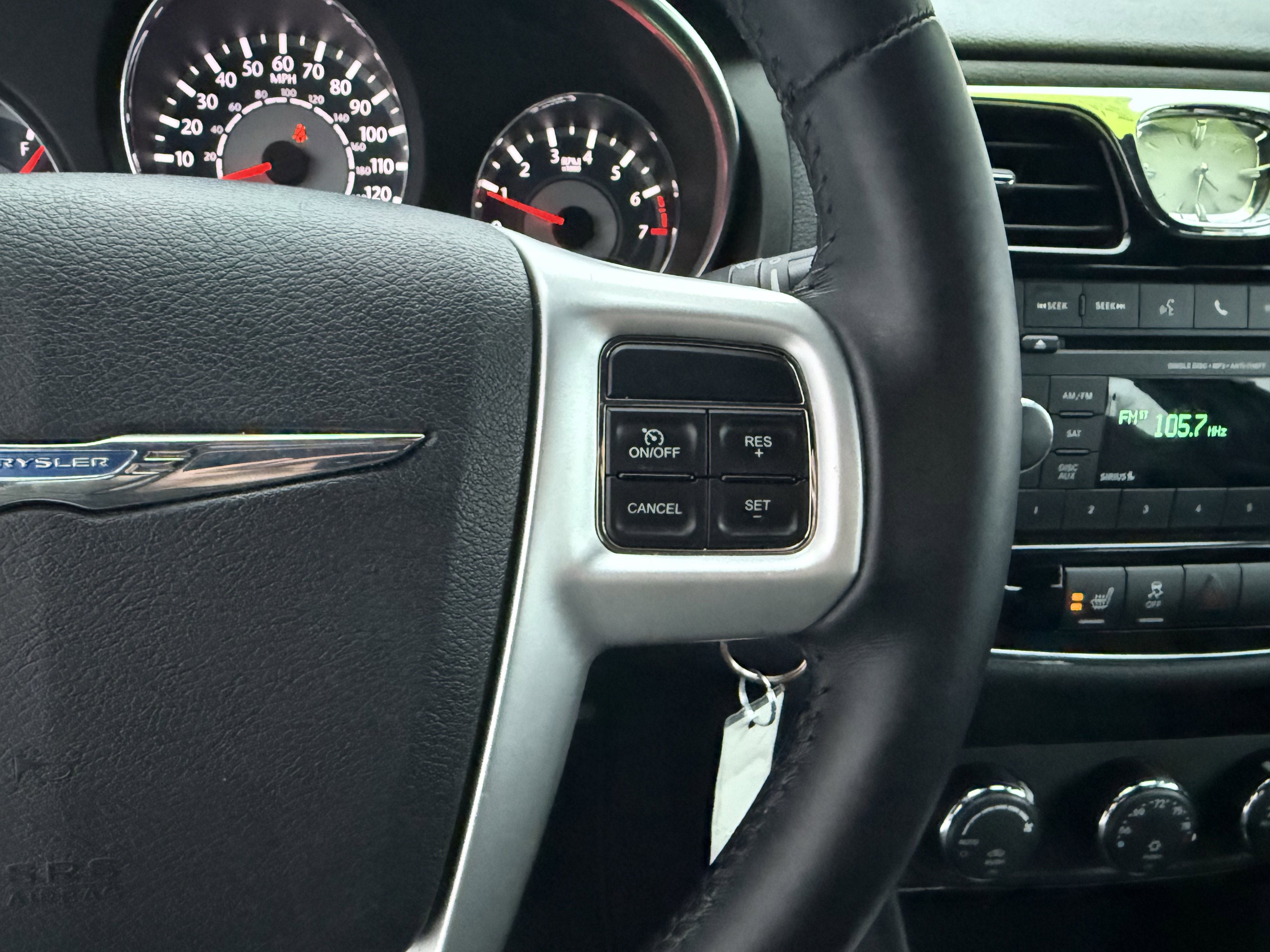 Used 2014 Chrysler 200 Limited image 14