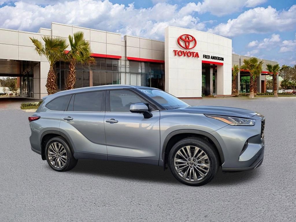 Used 2022 Toyota Highlander Platinum