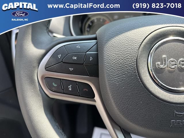 Used 2022 Jeep Cherokee Limited AWD/4WD image 23
