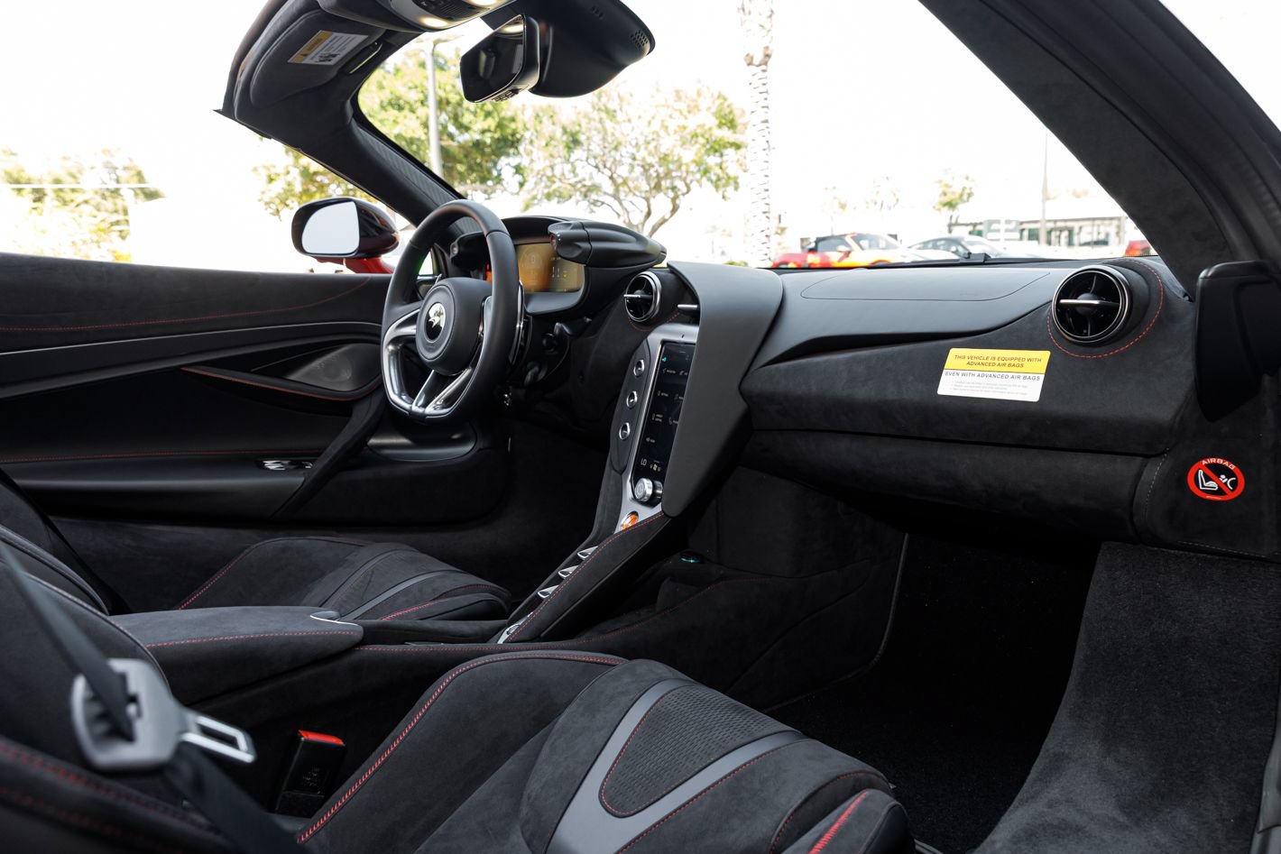 Used 2027 McLaren 750S Spider RWD image 64