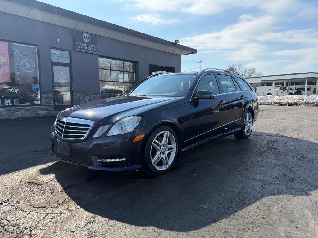 Used 2013 Mercedes-Benz E 350 4MATIC Wagon image 2
