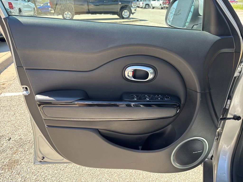 Used 2017 Kia Soul + w/ Audio Package image 53
