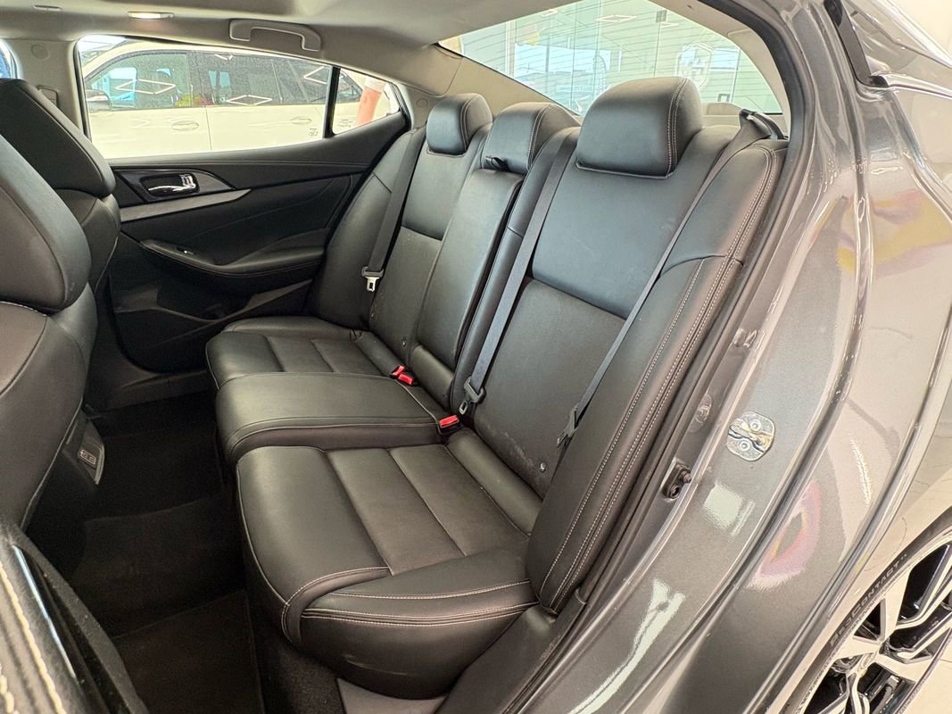 Used 2018 Nissan Maxima 3.5 SL image 22