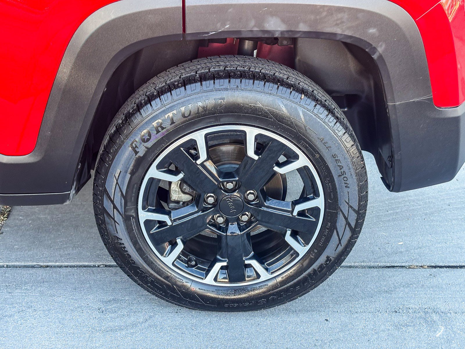 Used 2023 Jeep Renegade Trailhawk AWD/4WD image 13