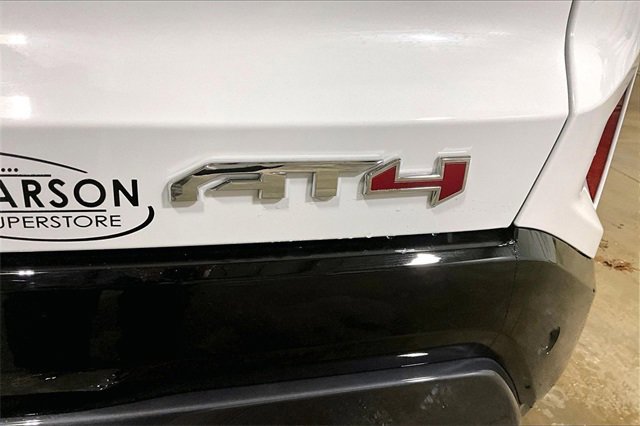 New 2026 GMC Terrain AT4 w/ Technology Package II image 6