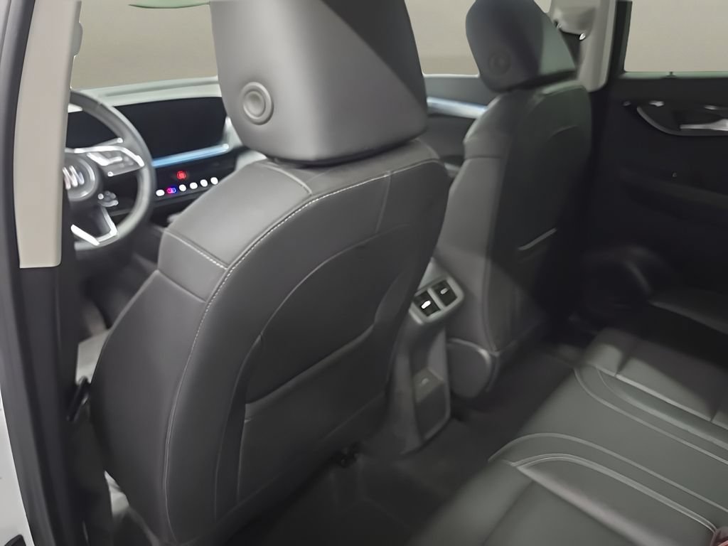 Used 2024 Buick Envision Preferred AWD/4WD image 16