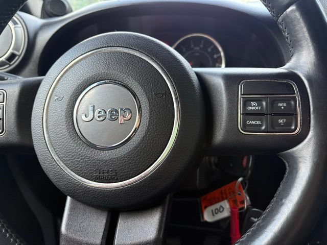 Used 2012 Jeep Wrangler Unlimited Sahara w/ Connectivity Group AWD/4WD image 13