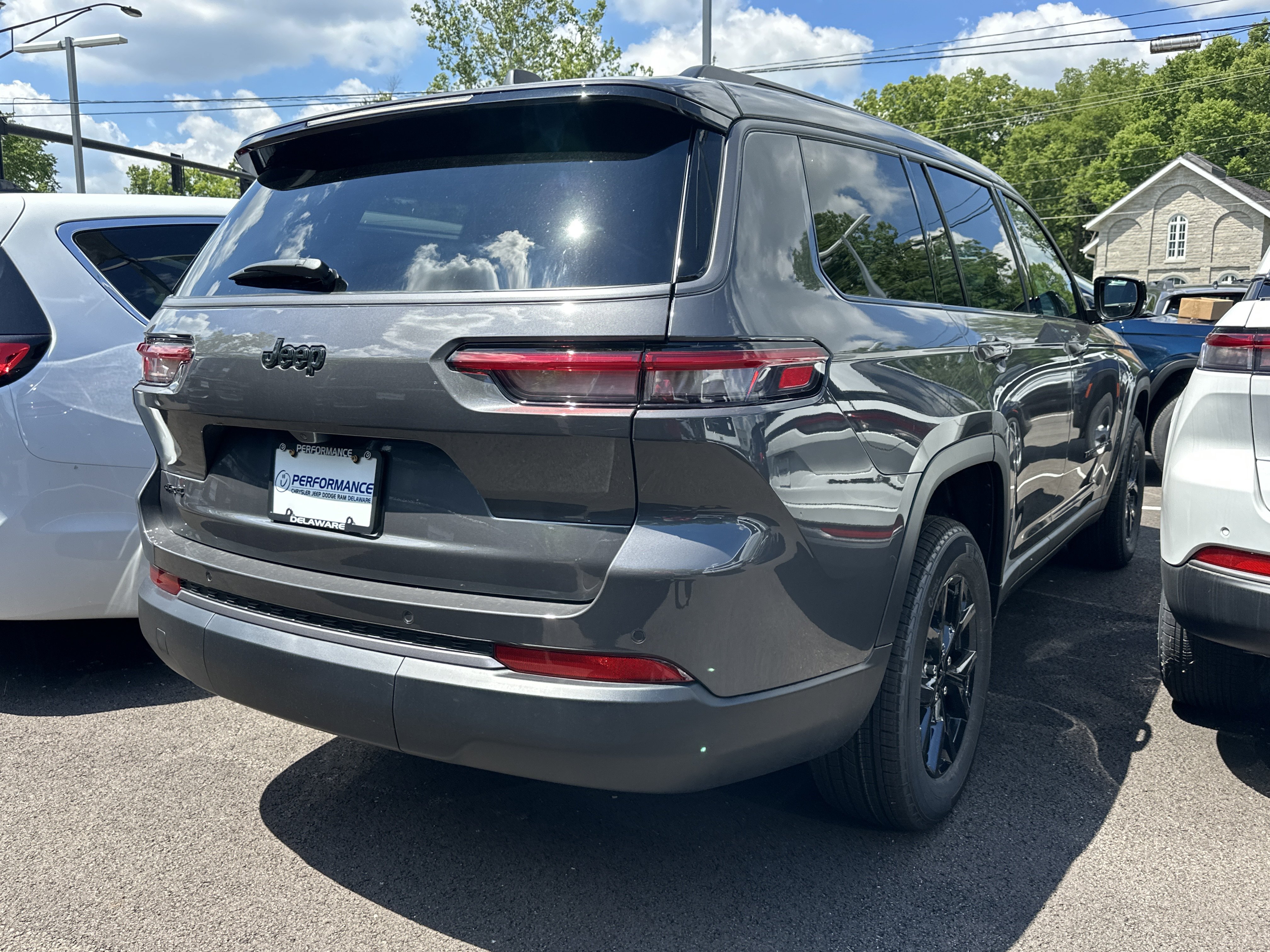 New 2026 Jeep Grand Cherokee L 4WD image 19