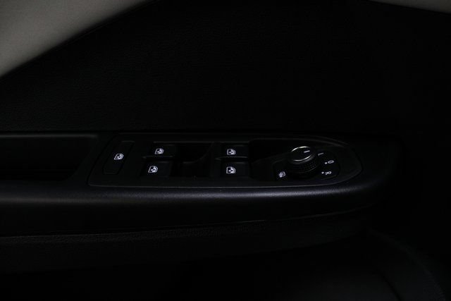 New 2026 Volkswagen Taos SE AWD/4WD image 10