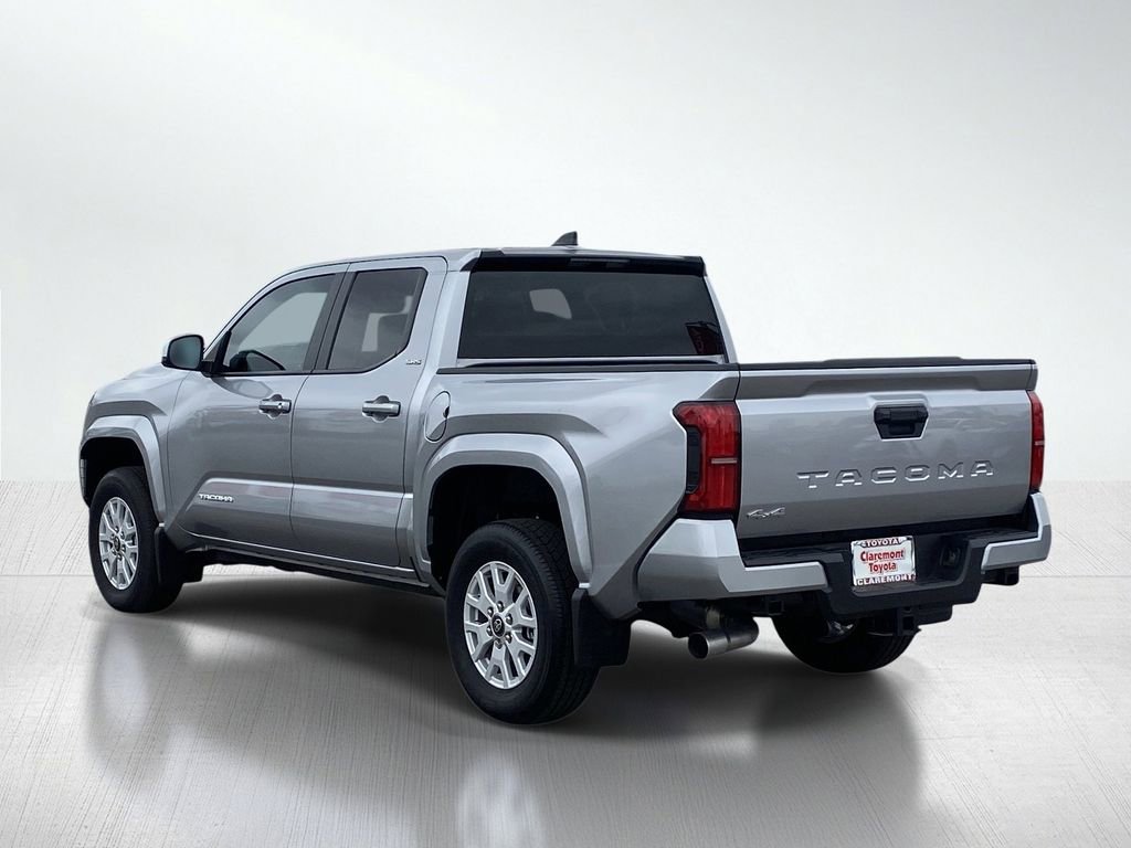 Certified 2025 Toyota Tacoma SR5 AWD/4WD image 4