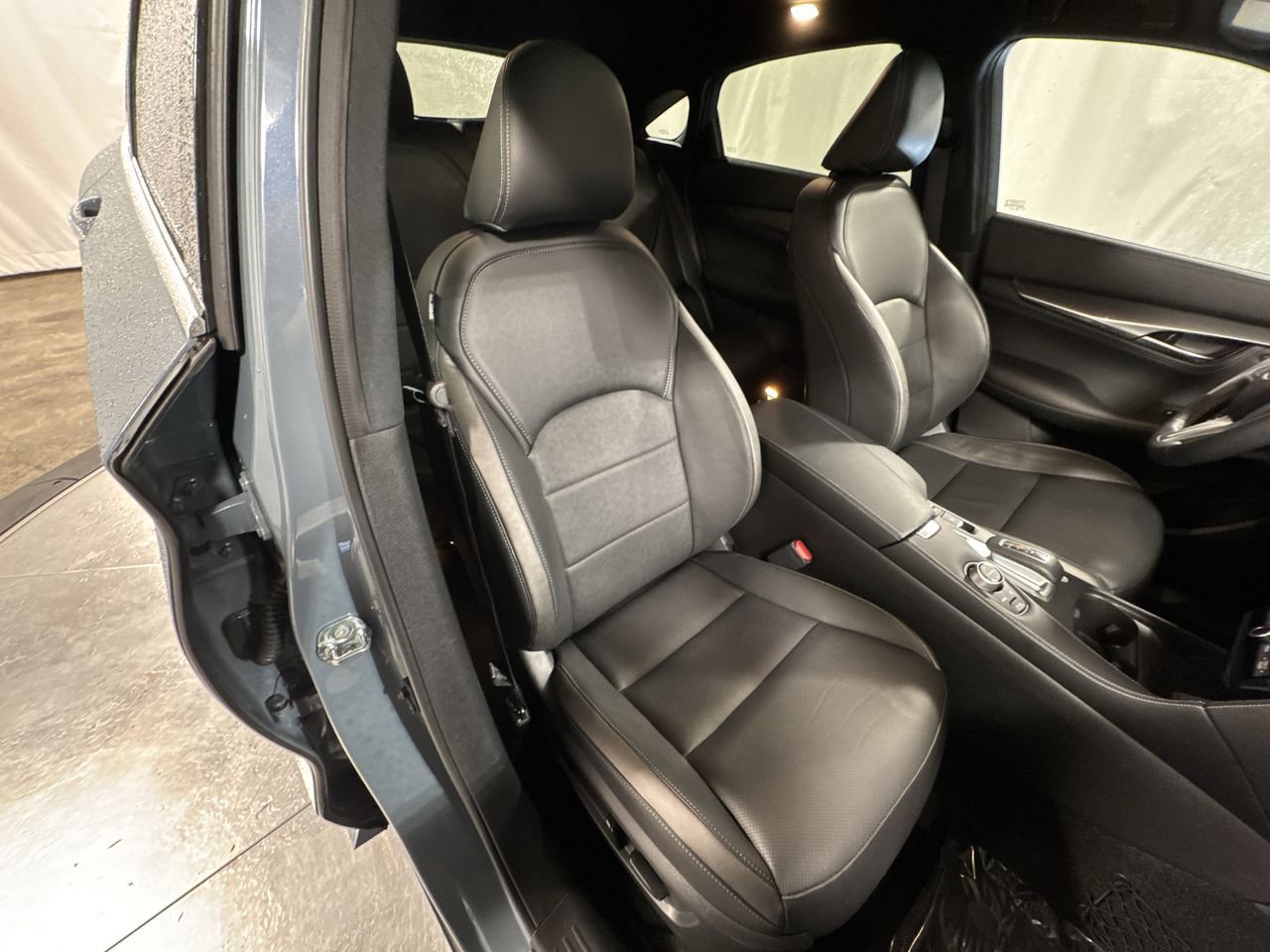 Certified 2025 INFINITI QX55 Luxe w/ Cargo Package image 32