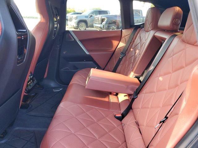 Used 2025 BMW iX M60 image 10