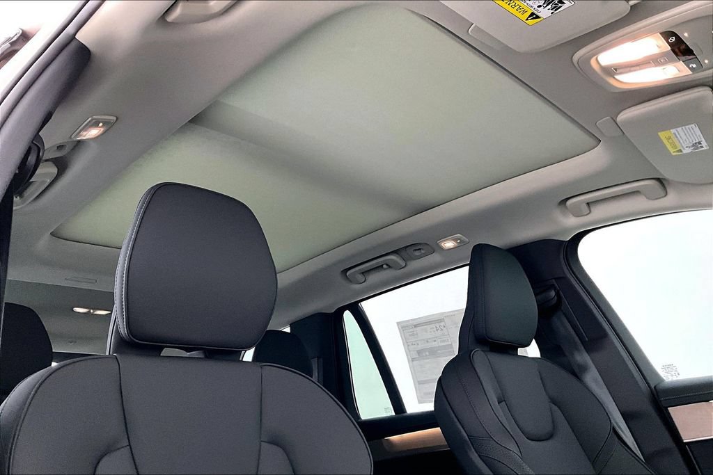New 2026 Volvo XC90 B5 Plus AWD/4WD image 25