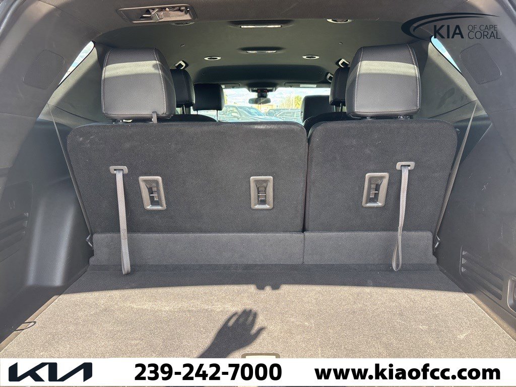 Used 2023 Chevrolet Traverse LT image 13