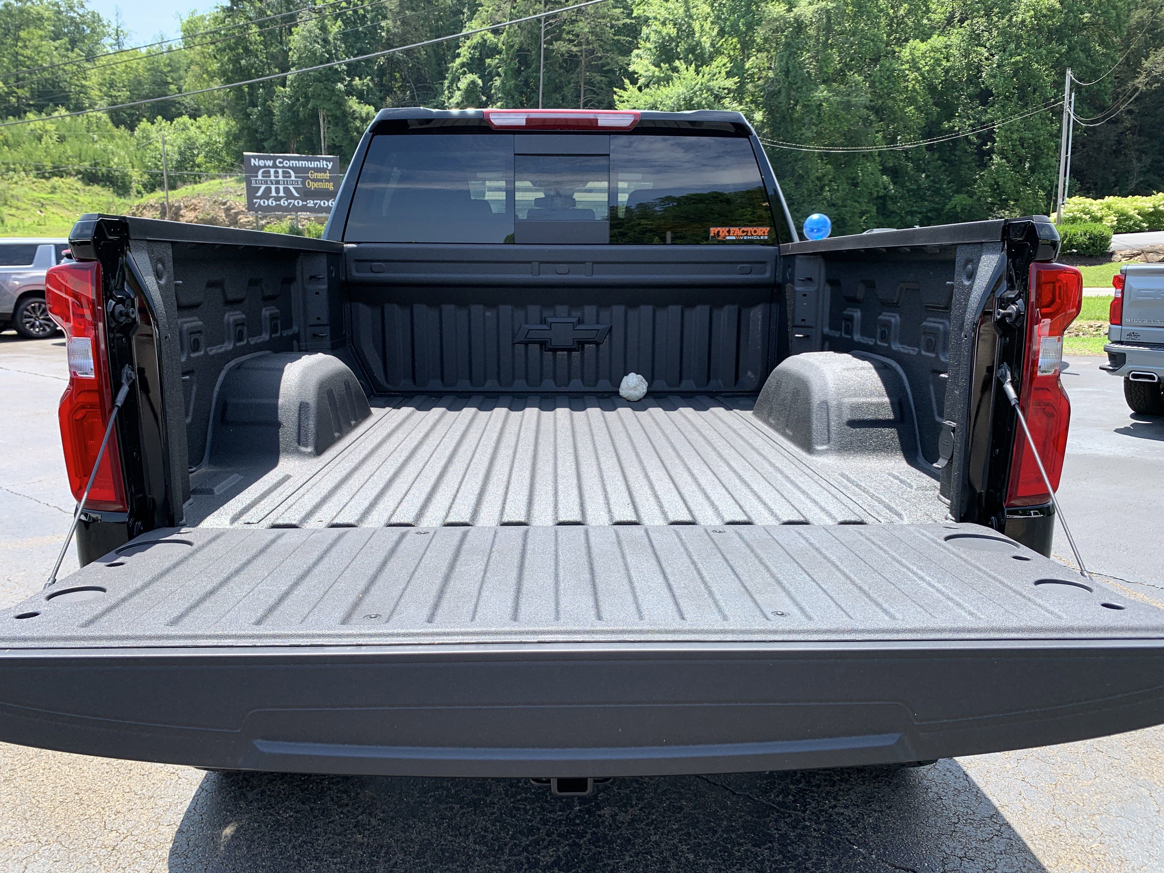 New 2025 Chevrolet Silverado 1500 RST image 27