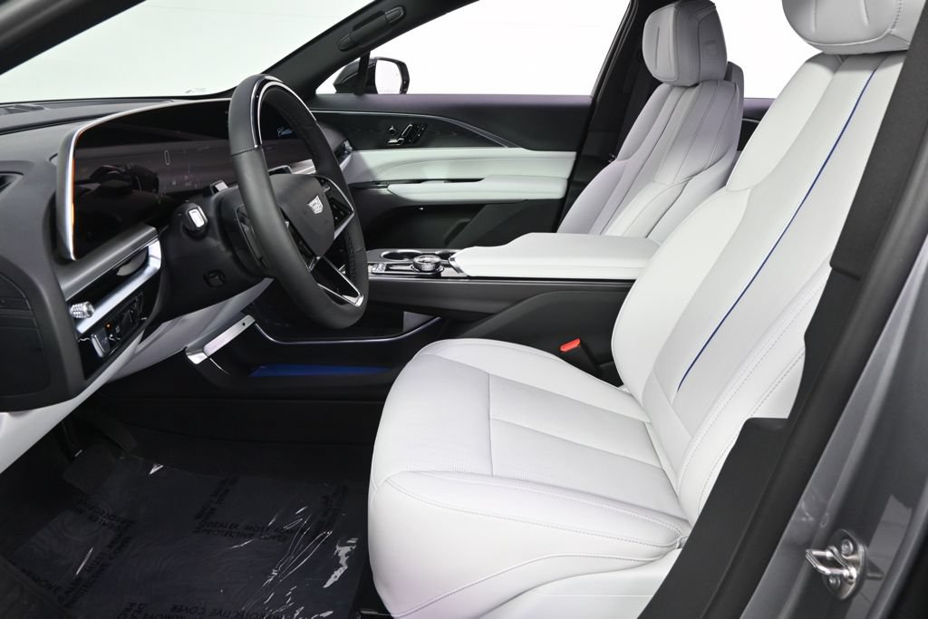New 2026 Cadillac Lyriq Luxury w/ LPO, Floor Liner Package AWD/4WD image 13