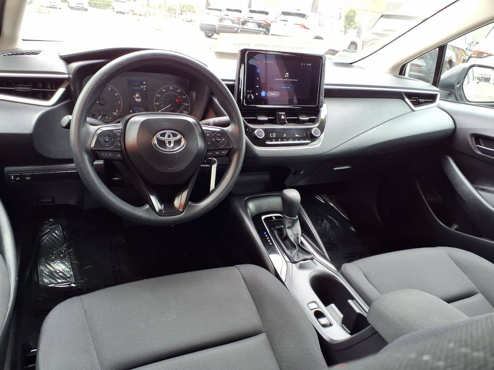 Certified 2025 Toyota Corolla LE FWD image 8