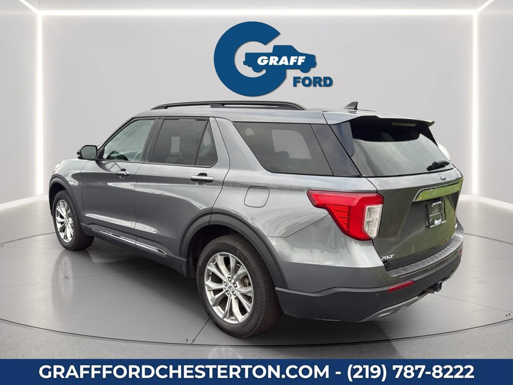 Used 2024 Ford Explorer XLT w/ Equipment Group 202A AWD/4WD image 4