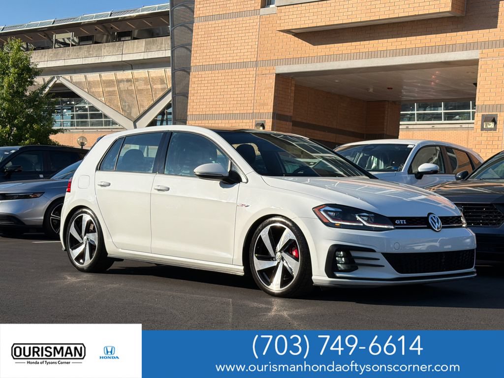Used 2018 Volkswagen GTI SE FWD image 1
