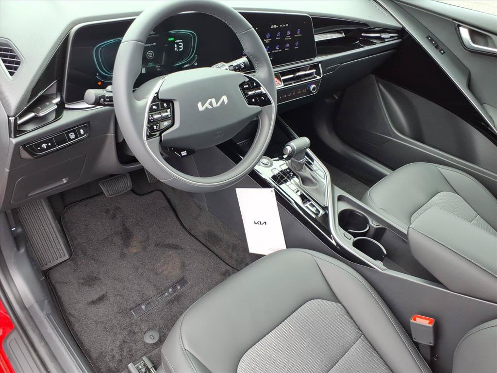 New 2026 Kia Niro EX FWD image 11