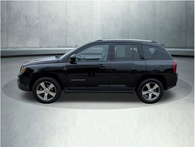 Used 2017 Jeep Compass High Altitude image 2