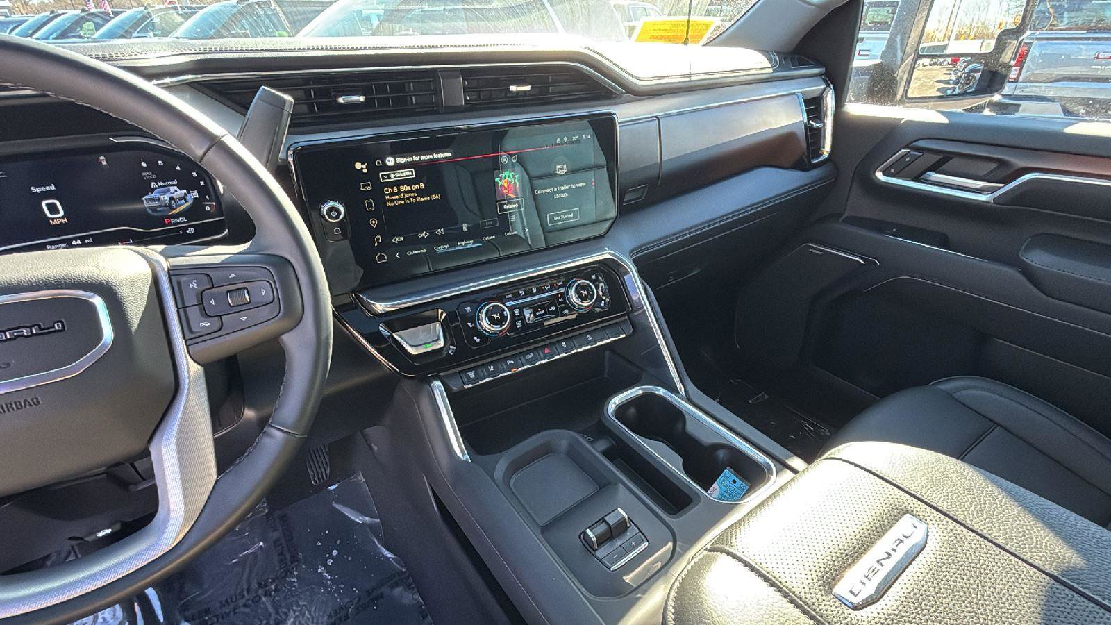 Certified 2024 GMC Sierra 3500 Denali w/ Denali Reserve Package image 21