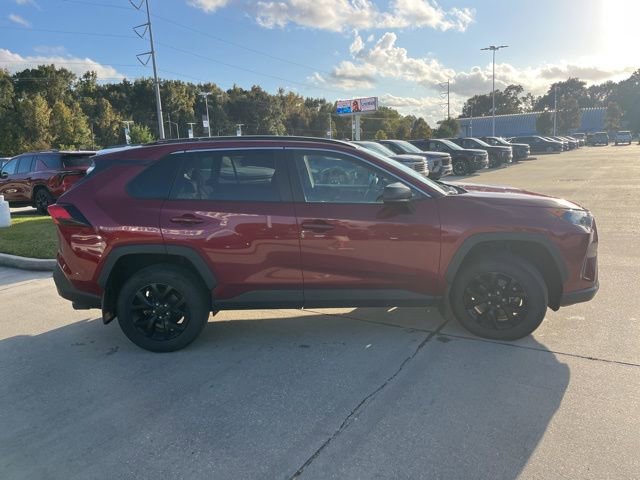 Used 2021 Toyota RAV4 LE FWD image 8